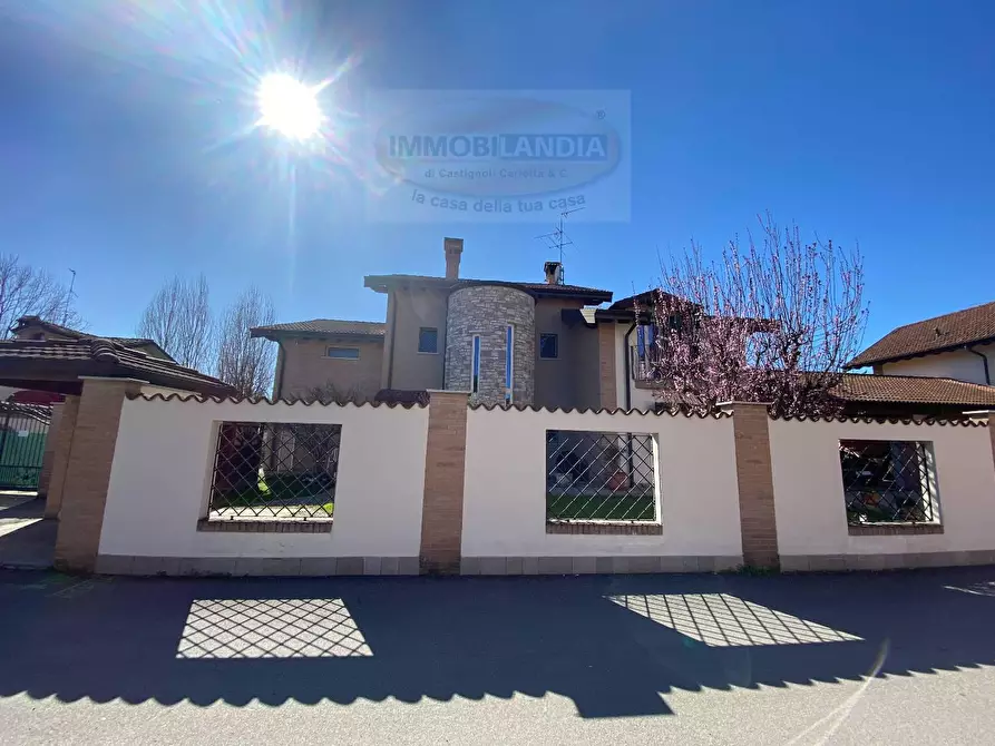 Immagine 4 di Villa in vendita  in VIA berlinguer a Comazzo