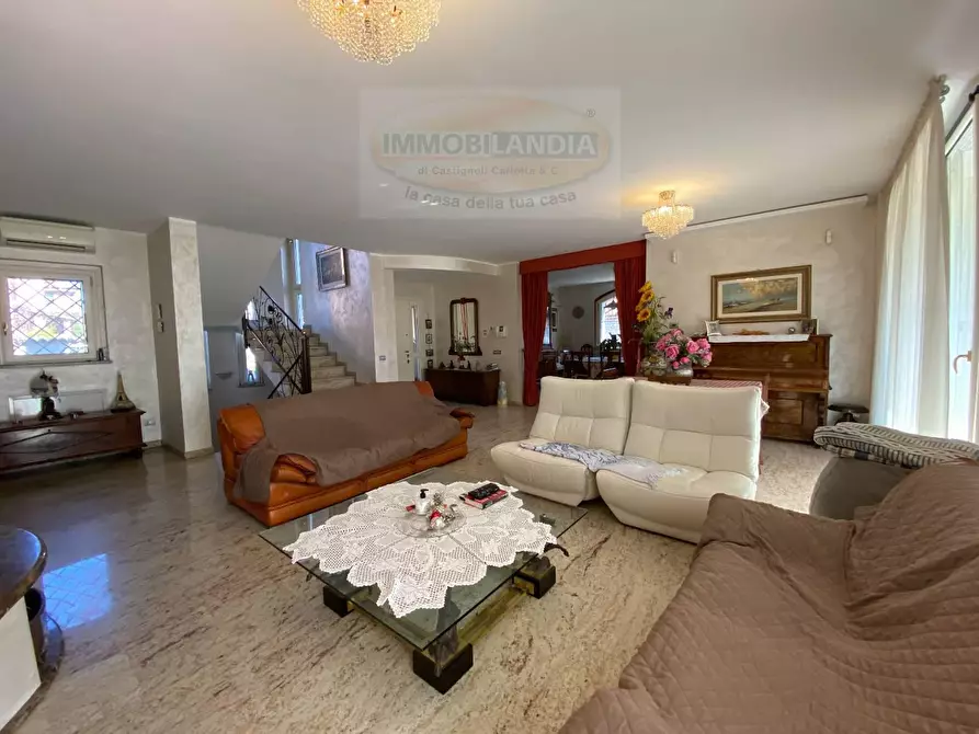 Immagine 10 di Villa in vendita  in VIA berlinguer a Comazzo