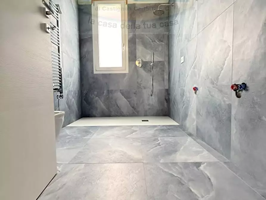 Immagine 10 di Casa bifamiliare in vendita  in VIA SAN ROCCO 1 a Comazzo