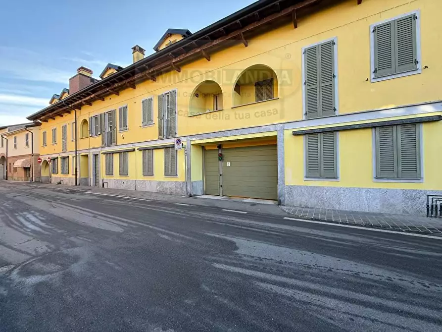 Immagine 4 di Appartamento in vendita  in VIA roma 17 a Comazzo