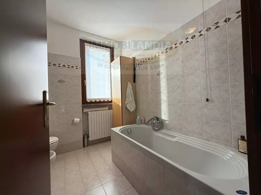 Immagine 8 di Multiproprietà in vendita  in VIALE europa a Zelo Buon Persico
