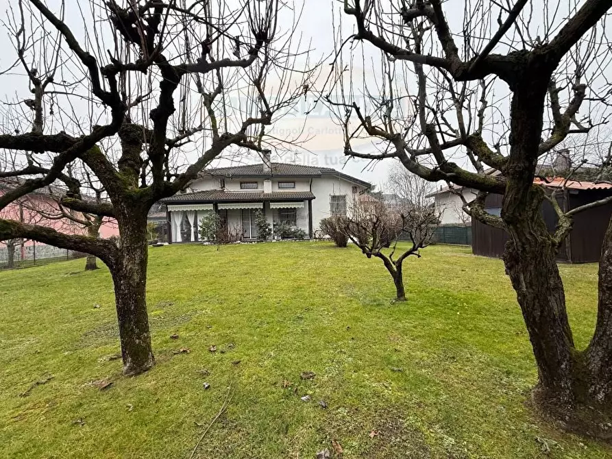 Immagine 1 di Villa in vendita  in VIA BRODOLINI 14 a Paullo