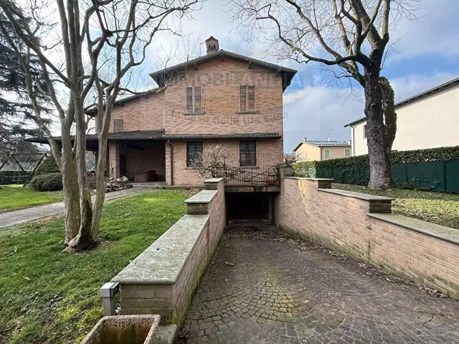Immagine 11 di Villa in vendita  in VIA DANTE a Zelo Buon Persico
