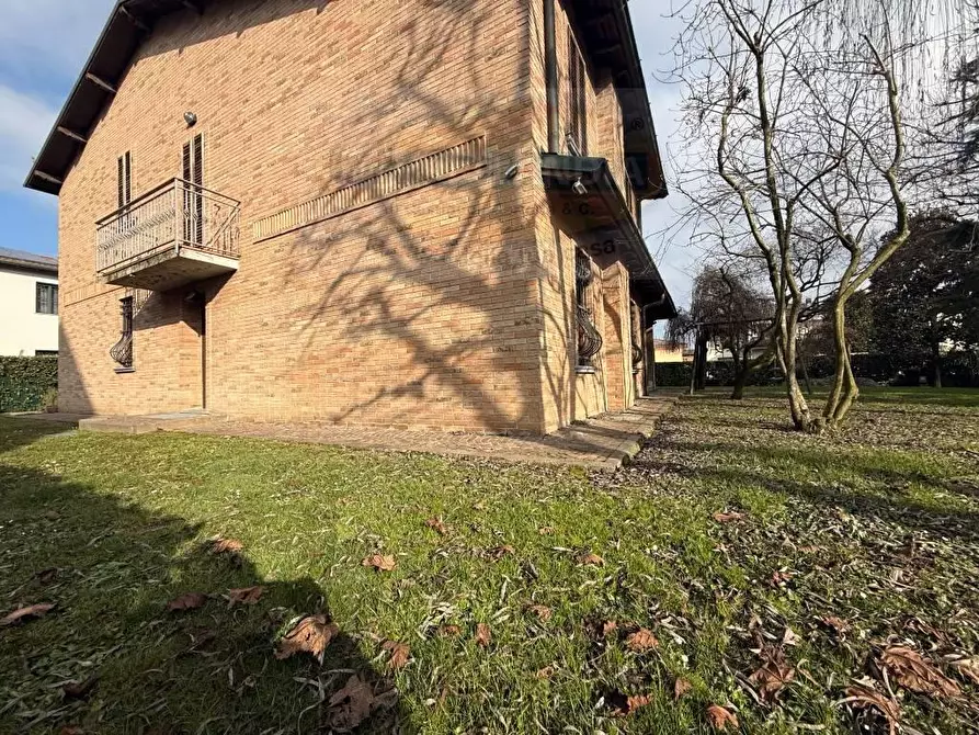 Immagine 21 di Villa in vendita  in VIA DANTE a Zelo Buon Persico