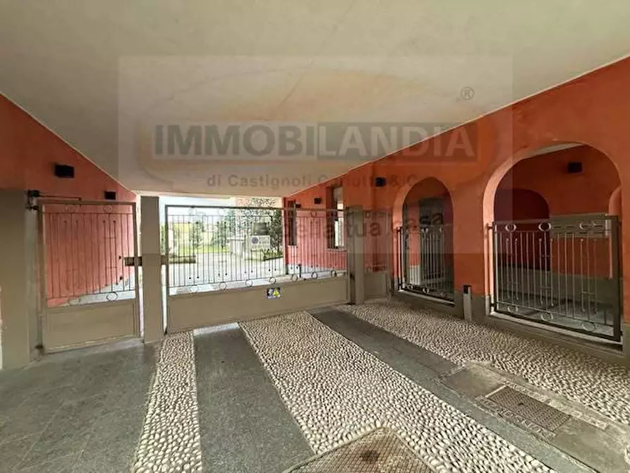 Immagine 1 di Box auto in vendita  in VIA DANTE 16 a Paullo