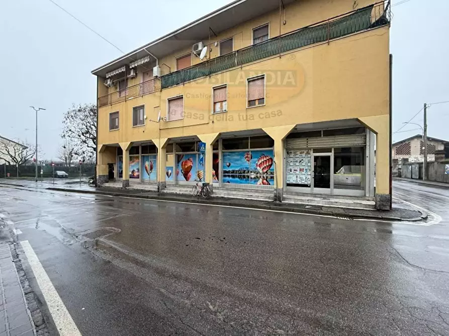 Immagine 4 di Appartamento in vendita  in VIA camillo benso 1 a Comazzo