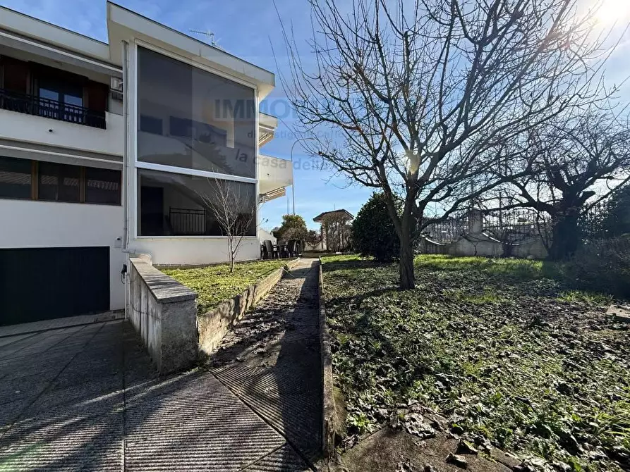Immagine 4 di Casa bifamiliare in vendita  in VIA melozzo da ForlÃ¬ 21 a Mediglia
