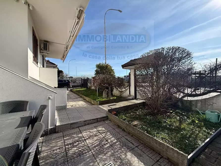 Immagine 5 di Casa bifamiliare in vendita  in VIA melozzo da ForlÃ¬ 21 a Mediglia