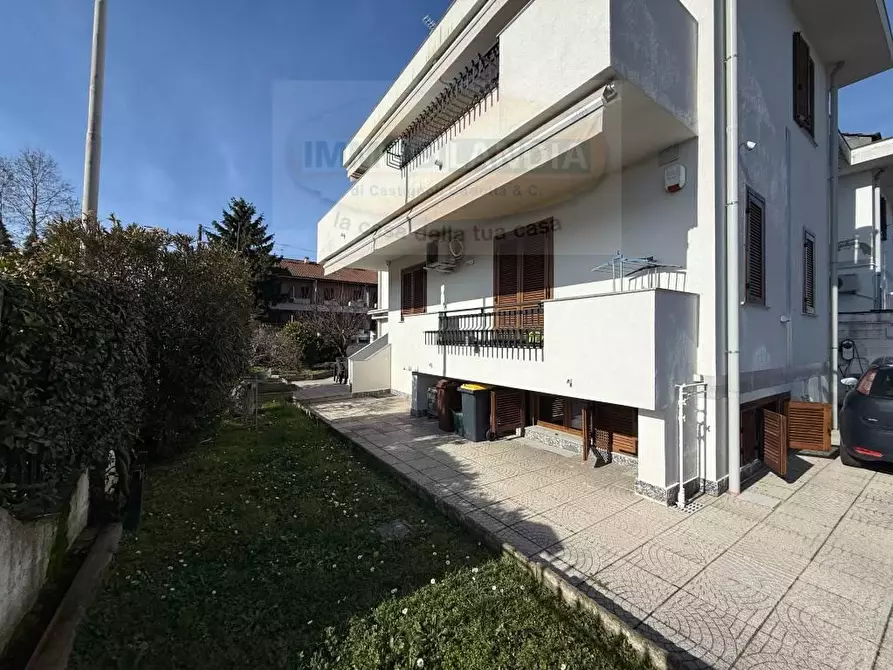 Immagine 2 di Casa bifamiliare in vendita  in VIA melozzo da ForlÃ¬ 21 a Mediglia