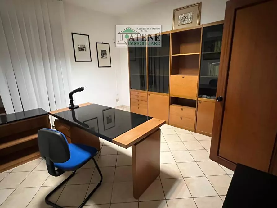 Immagine 4 di Ufficio in affitto  in VIA de gioannis 25 a Cagliari