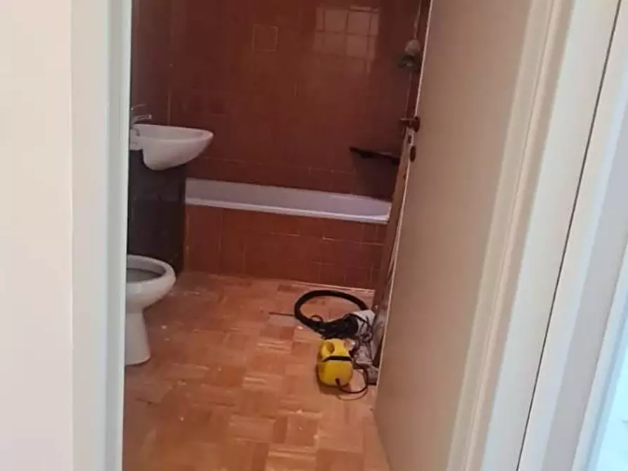 Immagine 25 di Appartamento in vendita  in VIA Masaccio 16 a Como