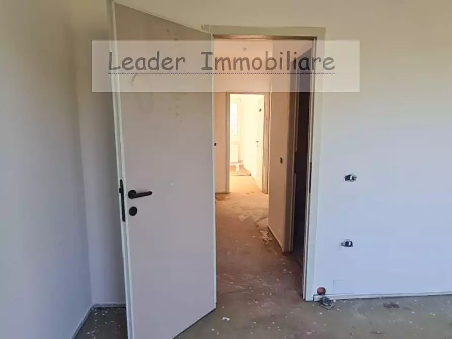 Immagine 17 di Appartamento in vendita  in VIA Masaccio 16 a Como