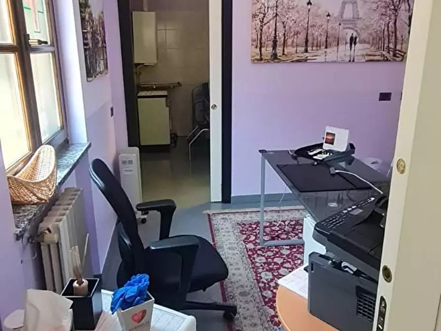 Immagine 4 di Ufficio in vendita  in Battisti 9 a Bulgarograsso