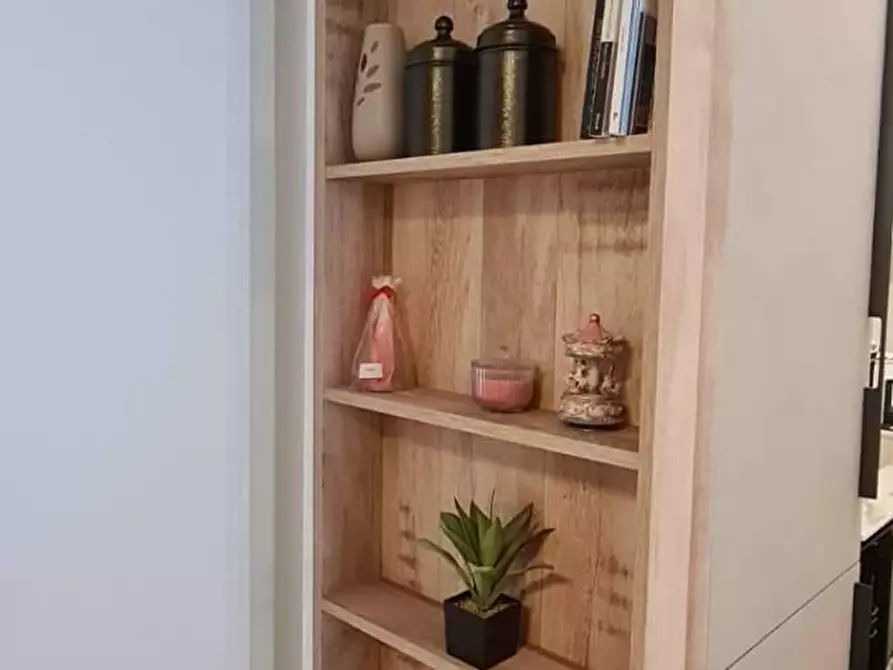 Immagine 13 di Appartamento in affitto  in VIA Regina Teodolinda 53 a Como