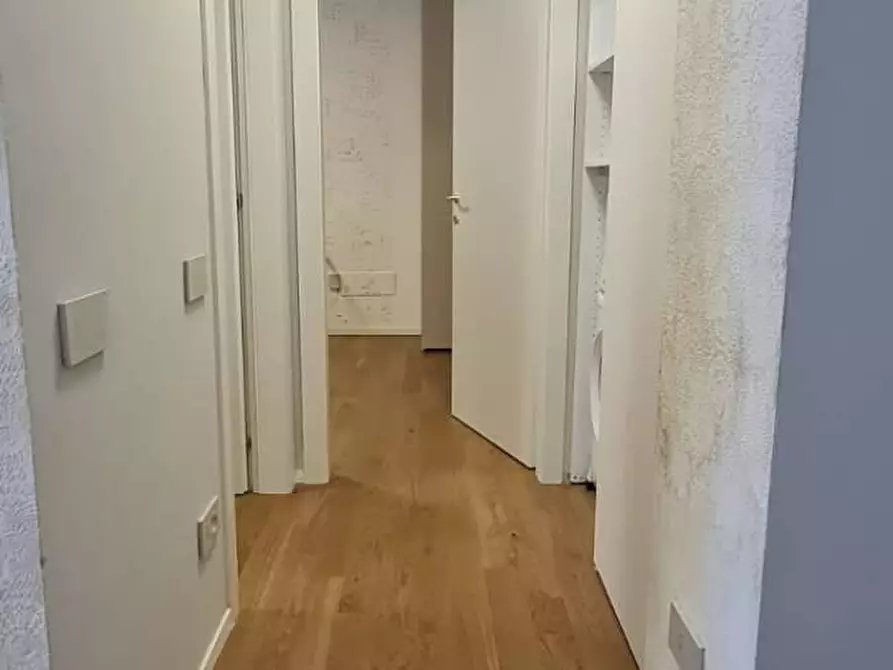 Immagine 24 di Appartamento in affitto  in VIA Regina Teodolinda 53 a Como