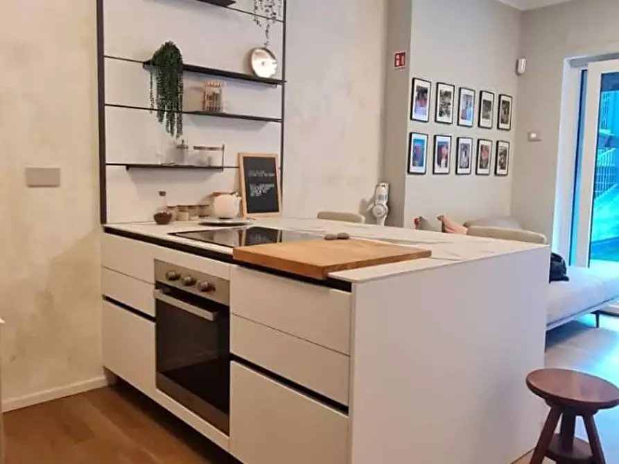 Immagine 5 di Appartamento in affitto  in VIA Regina Teodolinda 53 a Como