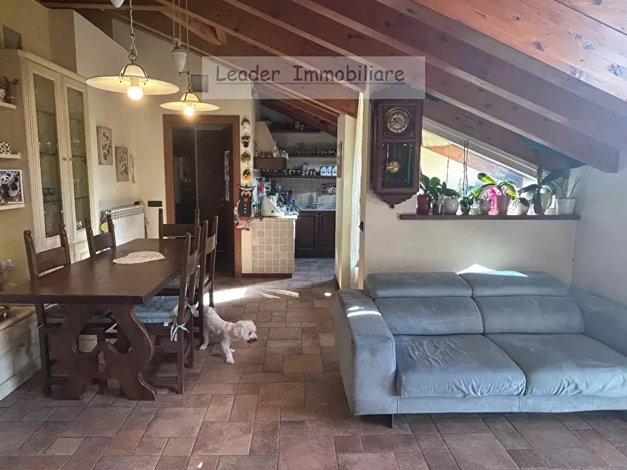 Immagine 26 di Appartamento in vendita  in VIA Priva a Como