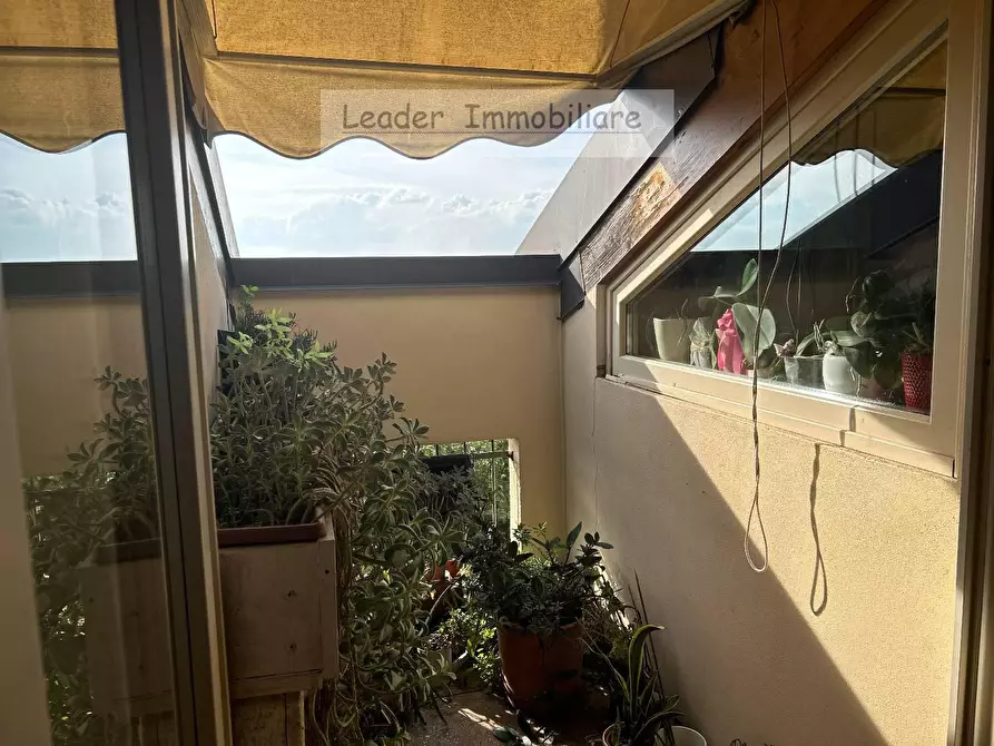 Immagine 12 di Appartamento in vendita  in VIA Priva a Como