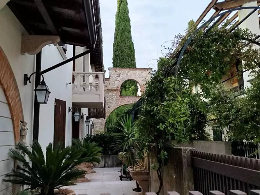 Immagine 1 di Appartamento in affitto  in VIA Angelo Omodeo 3 a Polpenazze Del Garda