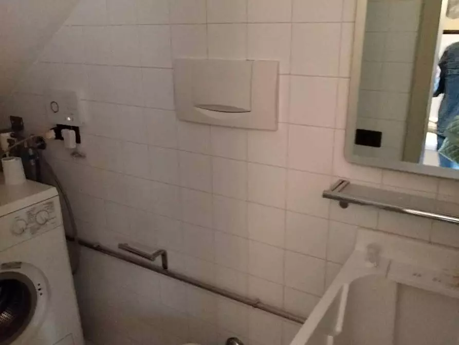 Immagine 17 di Appartamento in affitto  in VIA Angelo Omodeo 3 a Polpenazze Del Garda