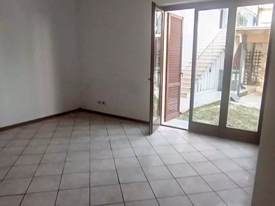 Immagine 3 di Appartamento in vendita  in VIA Molini 6 a Lonato del Garda