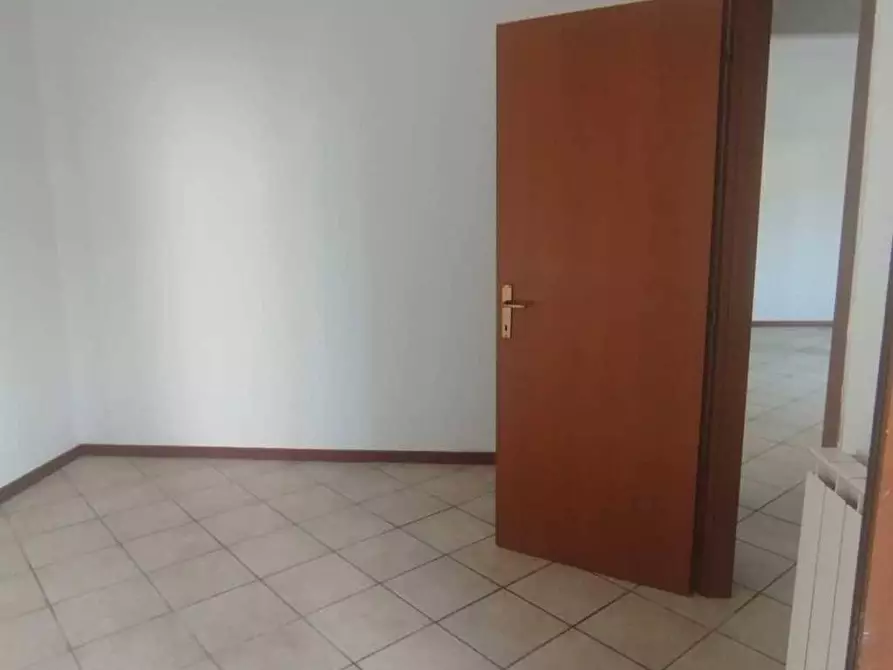 Immagine 4 di Appartamento in vendita  in VIA Molini 6 a Lonato del Garda