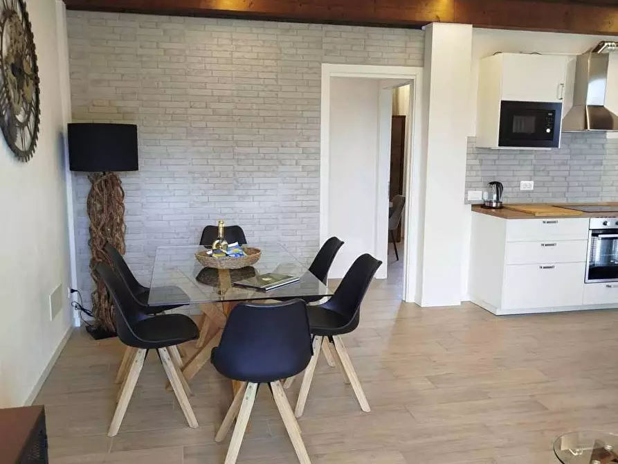 Immagine 7 di Appartamento in vendita  in VIA Don Pietro Gialdi 97 a Desenzano Del Garda