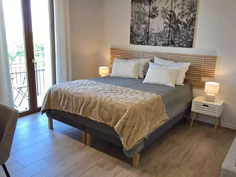 Immagine 13 di Appartamento in vendita  in VIA Don Pietro Gialdi 97 a Desenzano Del Garda