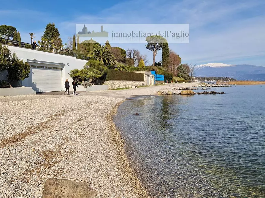 Immagine 18 di Villetta a schiera in vendita  in VIA San Cassiano 20 a Padenghe Sul Garda