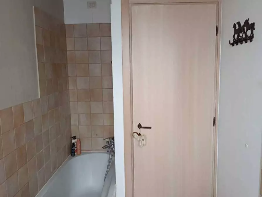 Immagine 10 di Appartamento in affitto  in VIA a Peschiera Del Garda