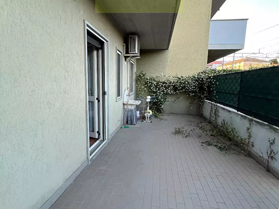 Immagine 11 di Appartamento in vendita  in VIA Roma a Silvi