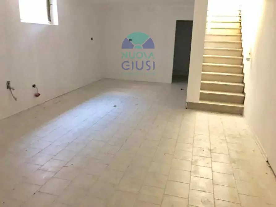 Immagine 8 di Negozio in vendita  in PIAZZA G. Oberdan a Ronchi Dei Legionari