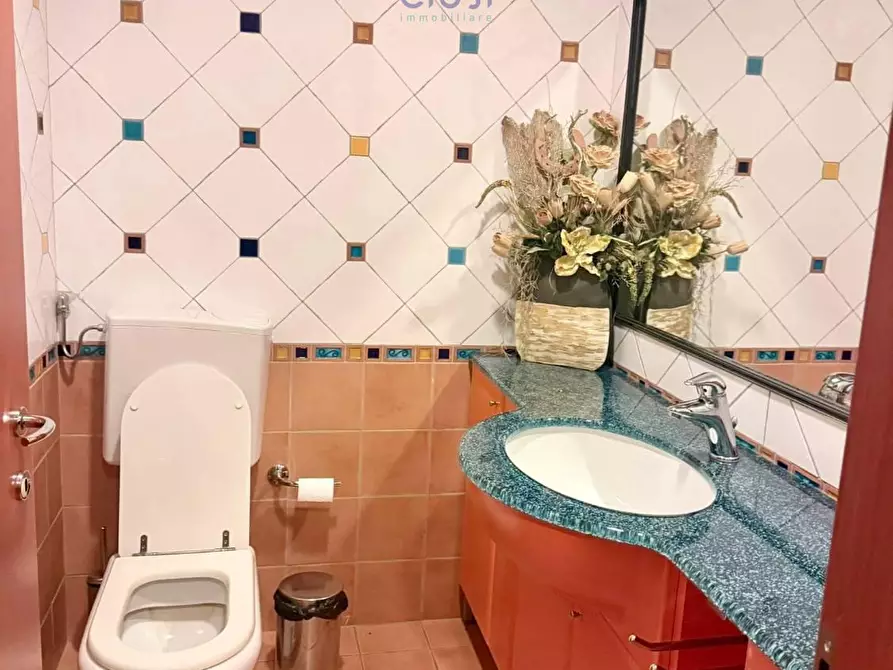 Immagine 17 di Ufficio in vendita  a Turriaco