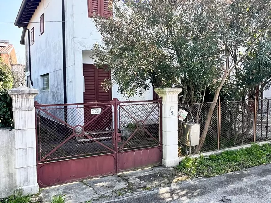 Immagine 1 di Casa bifamiliare in vendita  in VIA I Maggio5 5 a Turriaco