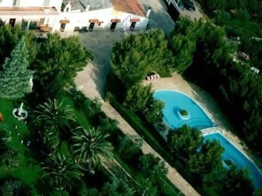 Immagine 1 di Locale commerciale in vendita  in VIA GINESTRE 17 a Turi