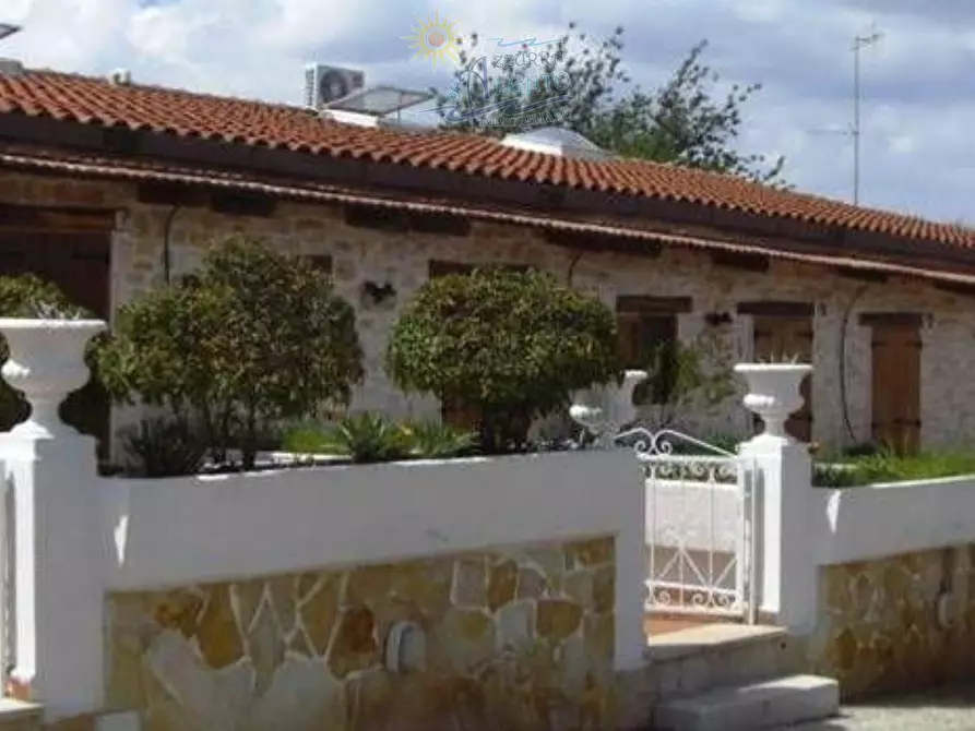 Immagine 11 di Locale commerciale in vendita  in VIA GINESTRE 17 a Turi