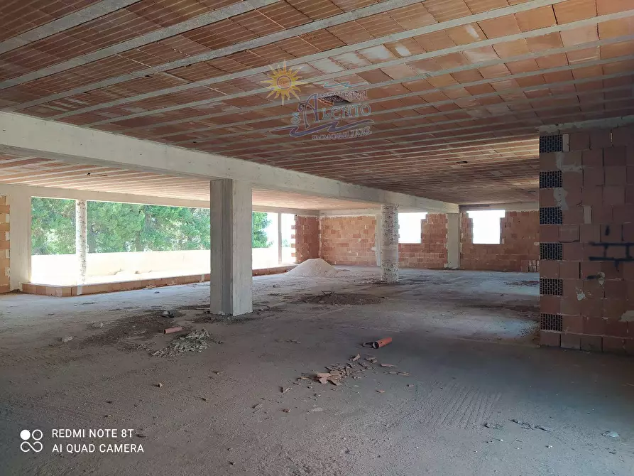 Immagine 15 di Palazzo in vendita  in Vignale 0 a Maruggio