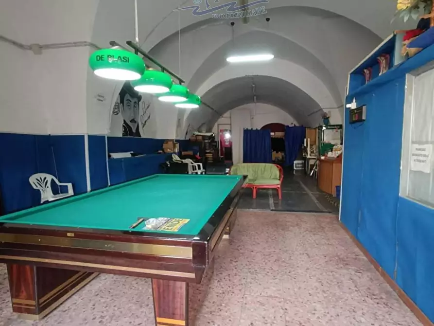 Immagine 2 di Locale commerciale in vendita  in Malta 4-10 a Maruggio