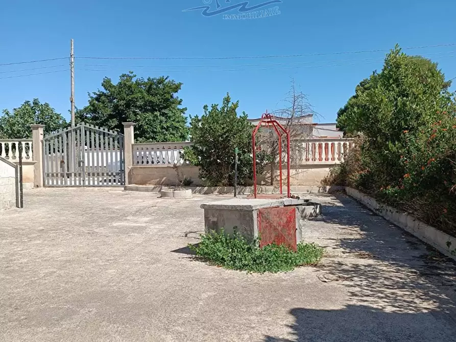 Immagine 3 di Villa in vendita  in CONTRADA TRULLO DI MARE a Torricella