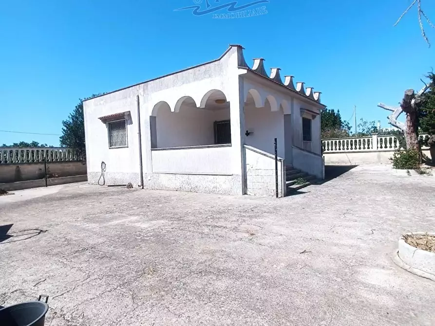 Immagine 5 di Villa in vendita  in CONTRADA TRULLO DI MARE a Torricella