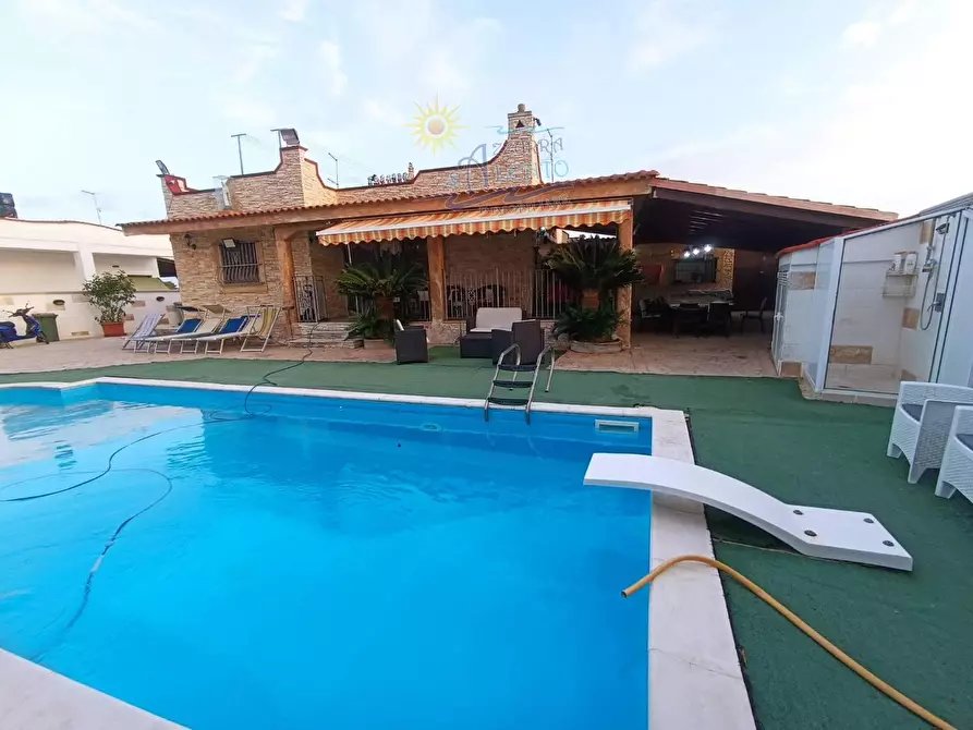 Immagine 2 di Villa in vendita  in VIA Ponente a Maruggio