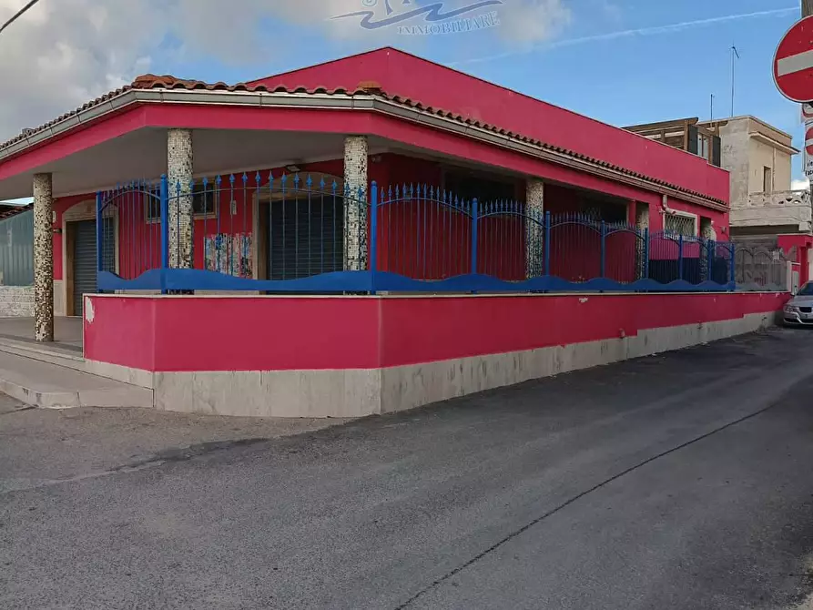 Immagine 5 di Locale commerciale in vendita  in Contrada Monaco le Conche a Lizzano