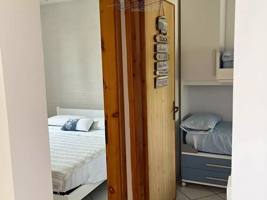 Immagine 18 di Appartamento in vendita  a Maruggio