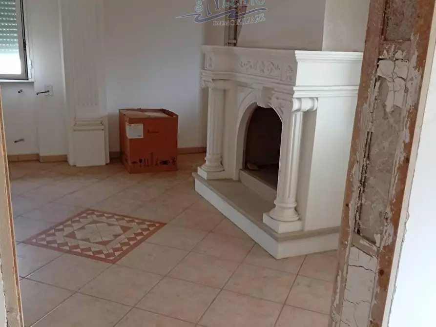 Immagine 19 di Appartamento in vendita  in VIA Martiri di Via Fani 7 a Torricella