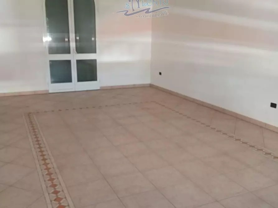 Immagine 22 di Appartamento in vendita  in VIA Martiri di Via Fani 7 a Torricella