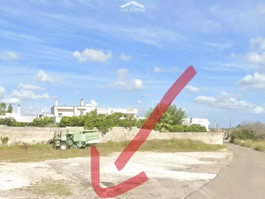 Immagine 2 di Terreno residenziale in vendita  in VIA VENEZIA a Giurdignano