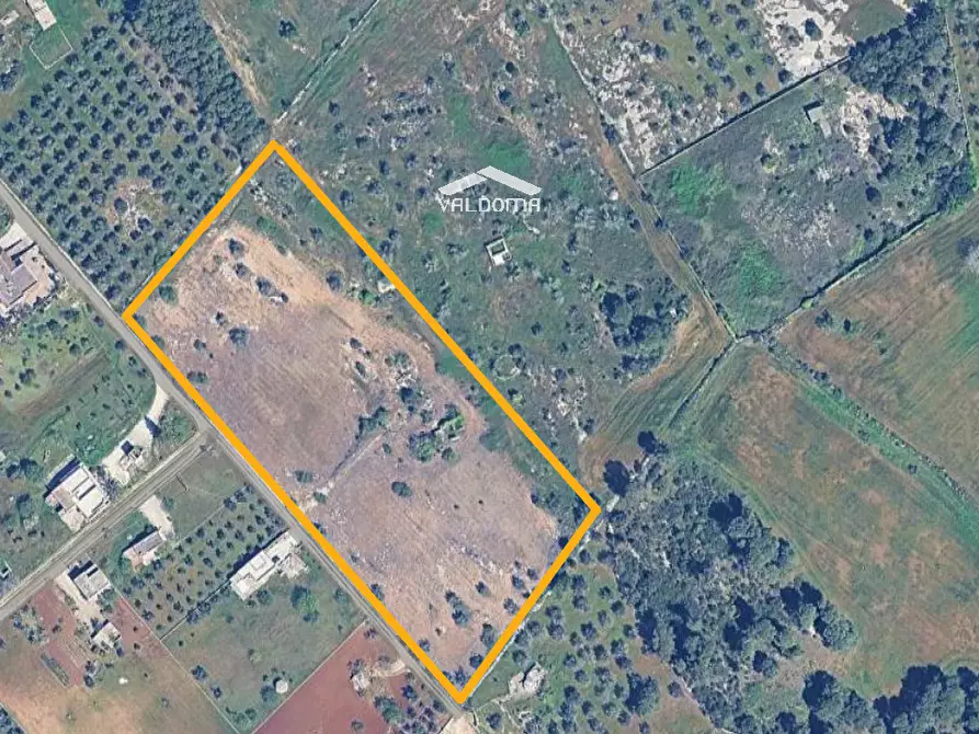 Immagine 3 di Terreno residenziale in vendita  in STRADA Provinciale 35 per Corigliano sc a Castrignano De' Greci