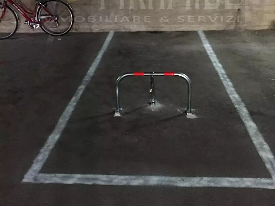 Immagine 3 di Box auto in vendita  in VIA Aldo Moro a Tortoreto