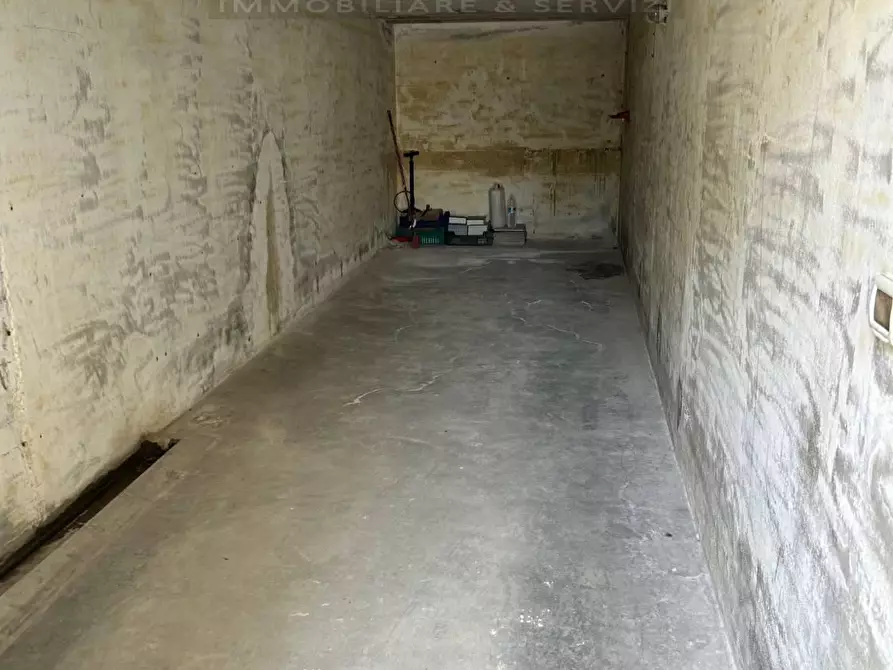 Immagine 4 di Box auto in vendita  in VIA A. De Gasperi 102 a Tortoreto