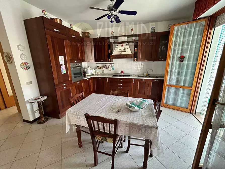 Immagine 5 di Casa indipendente in vendita  in VIA della Resistenza a Tortoreto